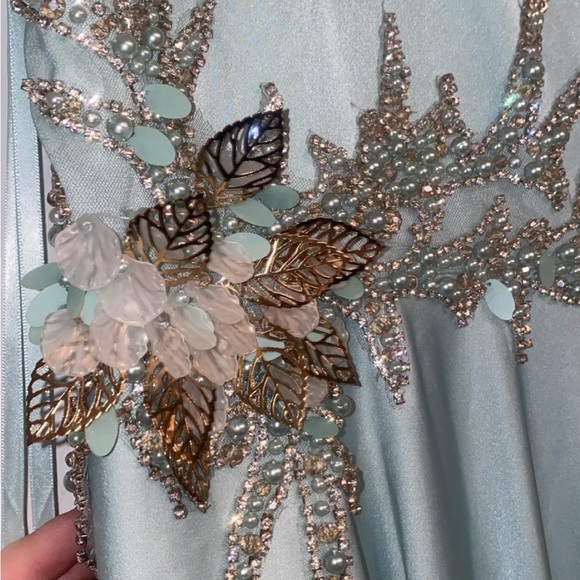 Mac Duggal Sage Gown - Picture 2 of 9